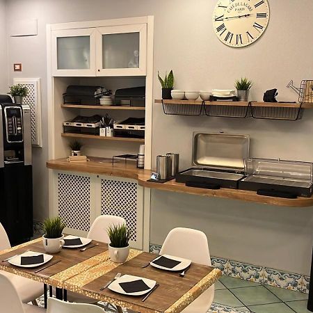 Hotel Potenza Napoli Ngoại thất bức ảnh