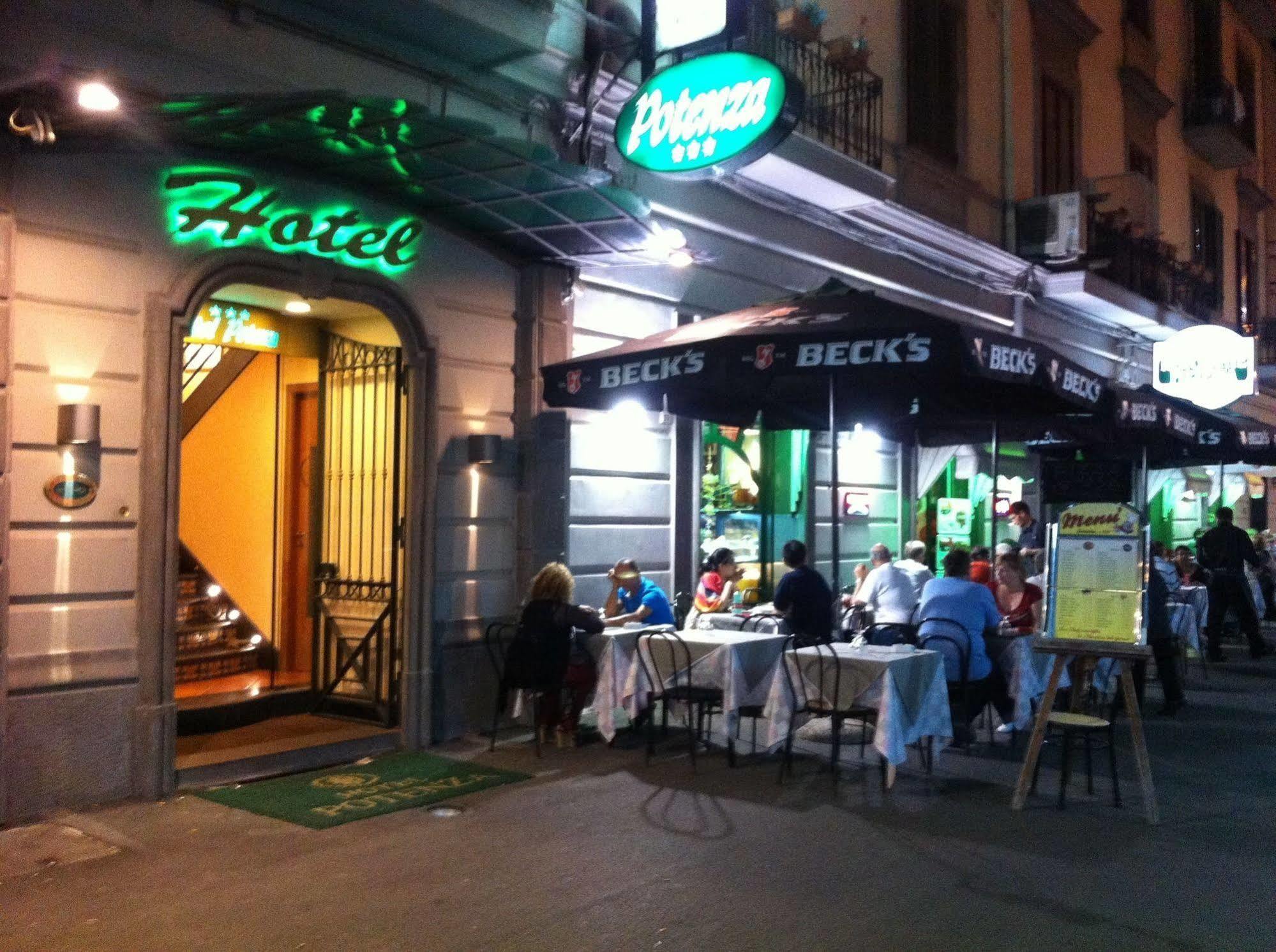 Hotel Potenza Napoli Ngoại thất bức ảnh